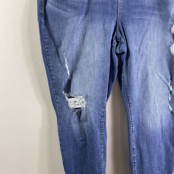 🌟3/$30🌟 Torrid Premium Sky High Rise Skinny Stretch Distressed Jeans 24R - Picture 5 of 15